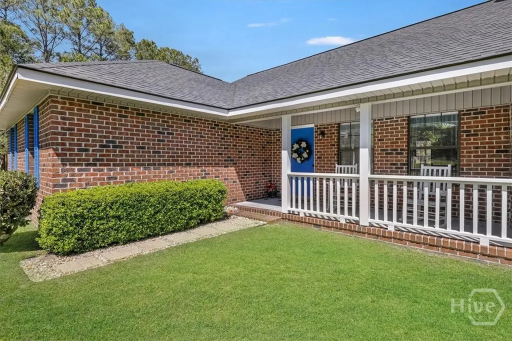 143 Twin Oak Circle Guyton GA 31312