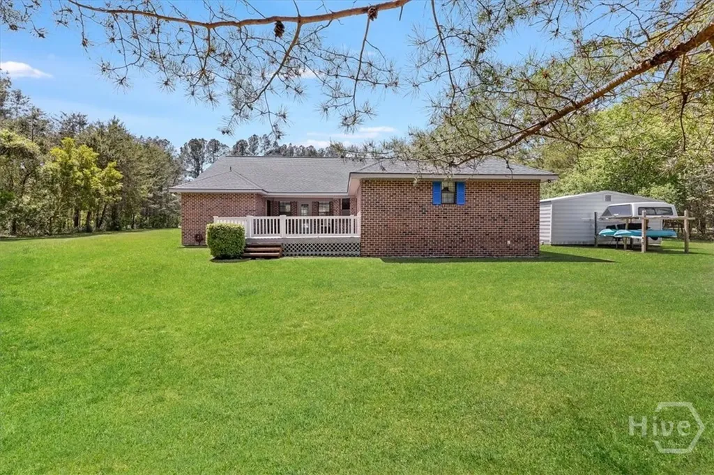 143 Twin Oak Circle Guyton GA 31312