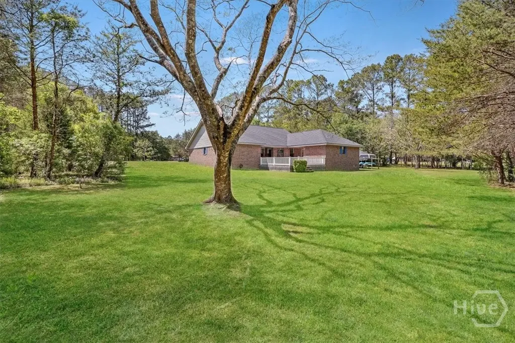 143 Twin Oak Circle Guyton GA 31312
