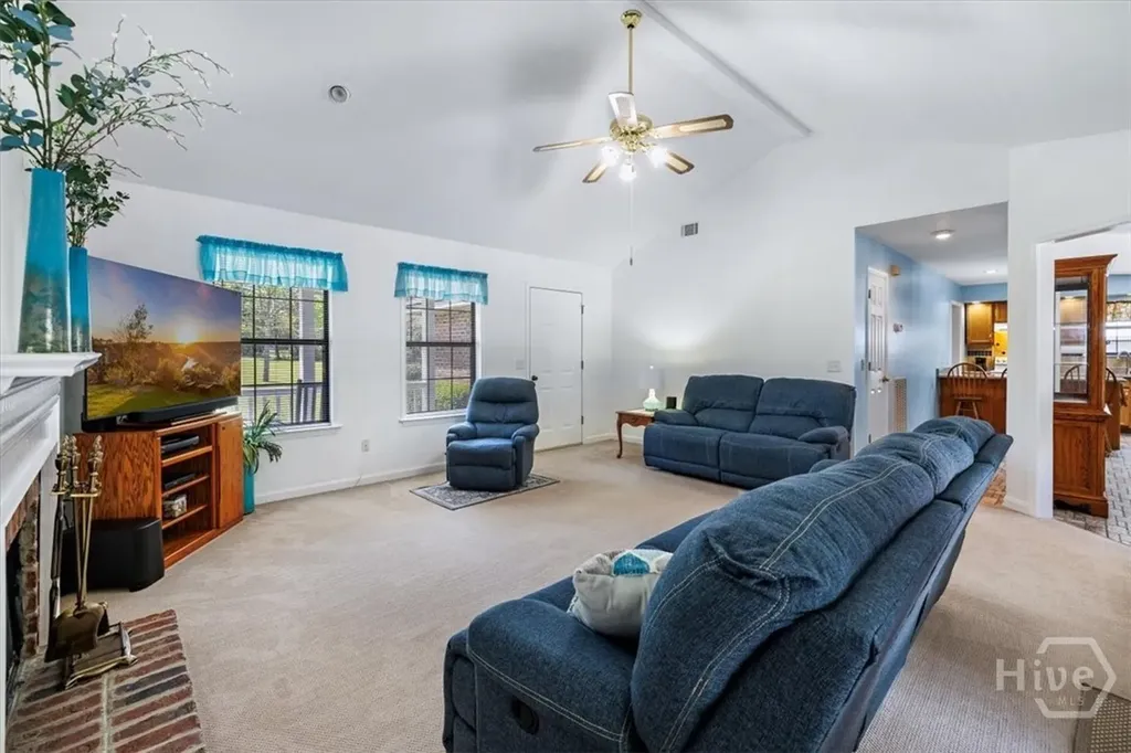 143 Twin Oak Circle Guyton GA 31312