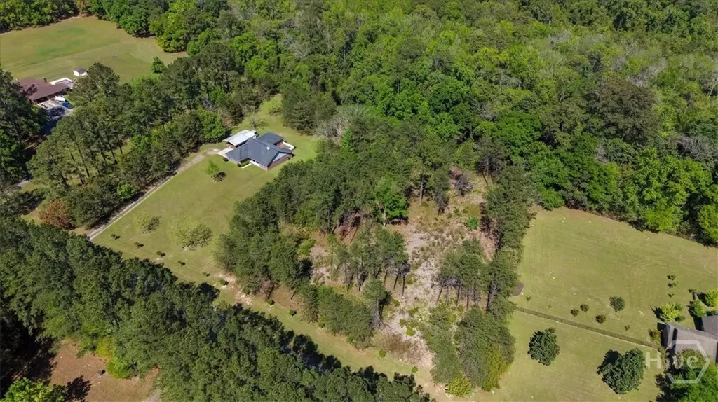 143 Twin Oak Circle Guyton GA 31312