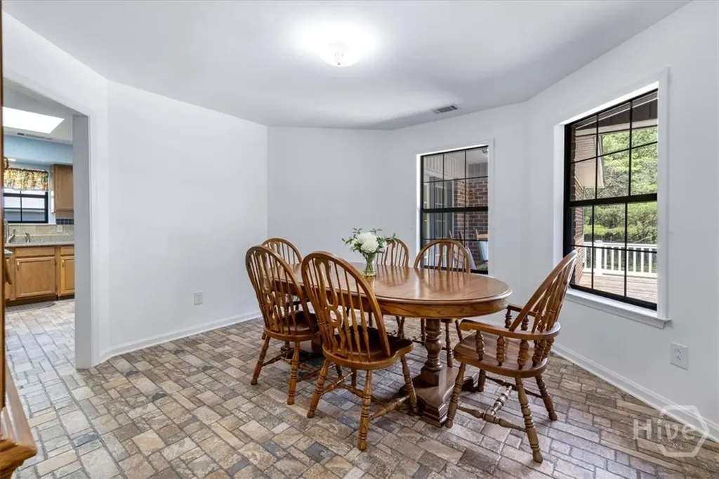 143 Twin Oak Circle Guyton GA 31312