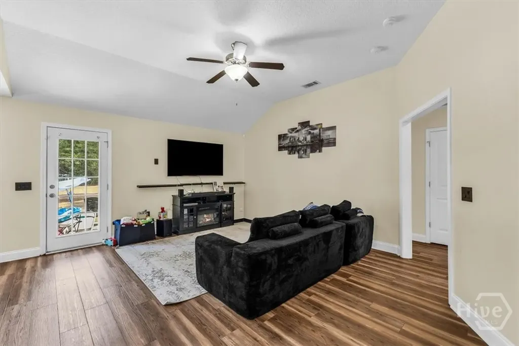 170 Cutters Gap SE Ludowici GA 31316
