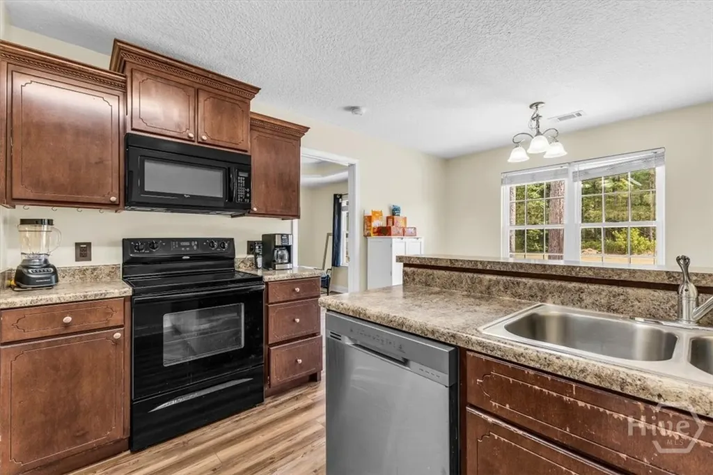 170 Cutters Gap SE Ludowici GA 31316