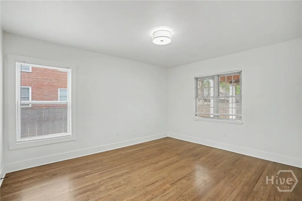 3211 Bull Street Savannah GA 31405