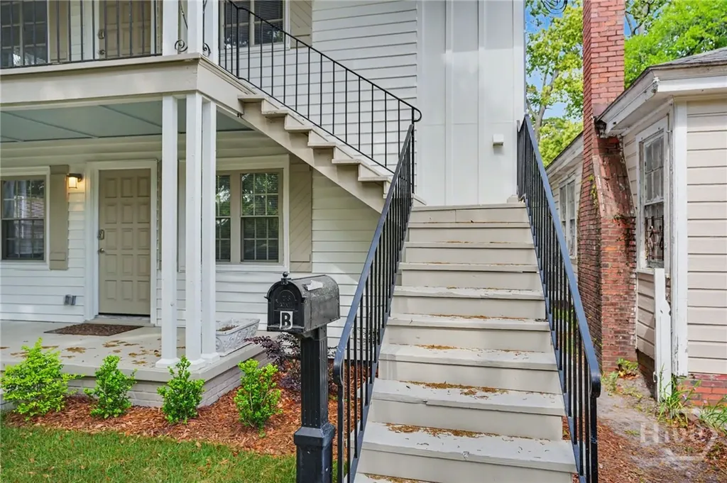 3211 Bull Street Savannah GA 31405