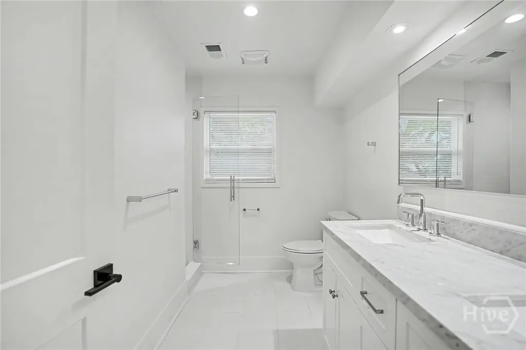 3211 Bull Street Savannah GA 31405