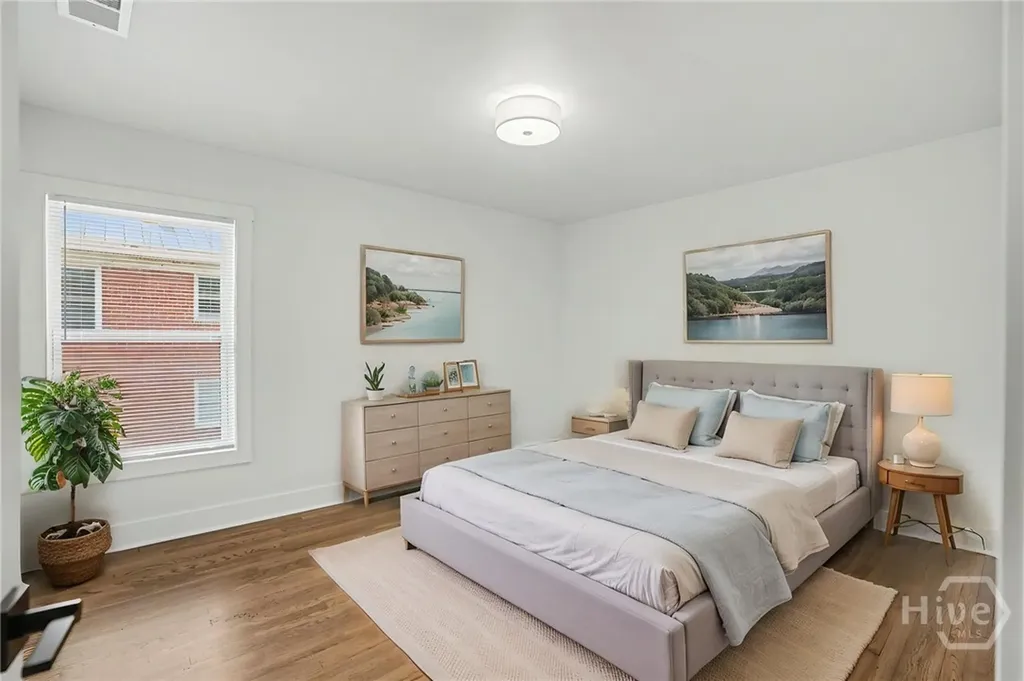 3211 Bull Street Savannah GA 31405