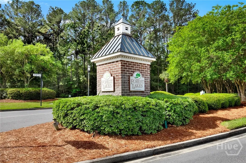 116 Como Drive Pooler GA 31322