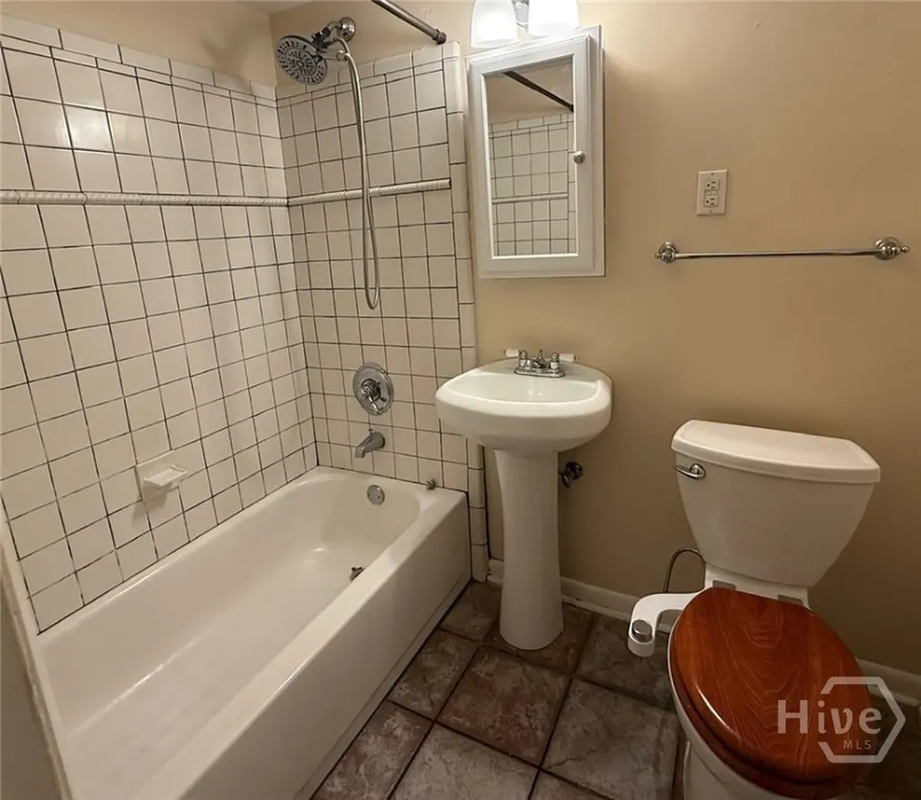 524 Jackson Boulevard Savannah GA 31405