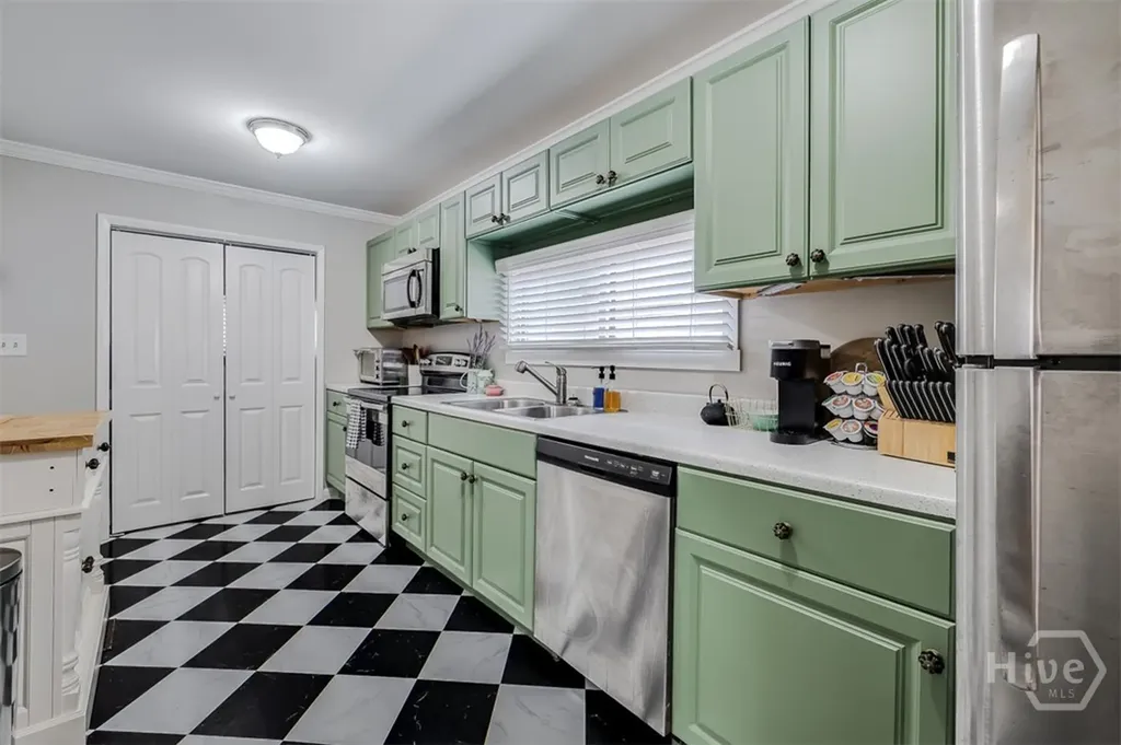 1924 Utah Street Savannah GA 31404