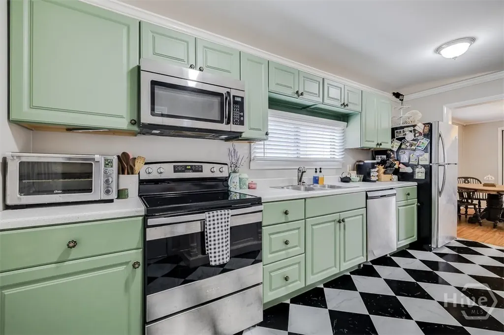 1924 Utah Street Savannah GA 31404