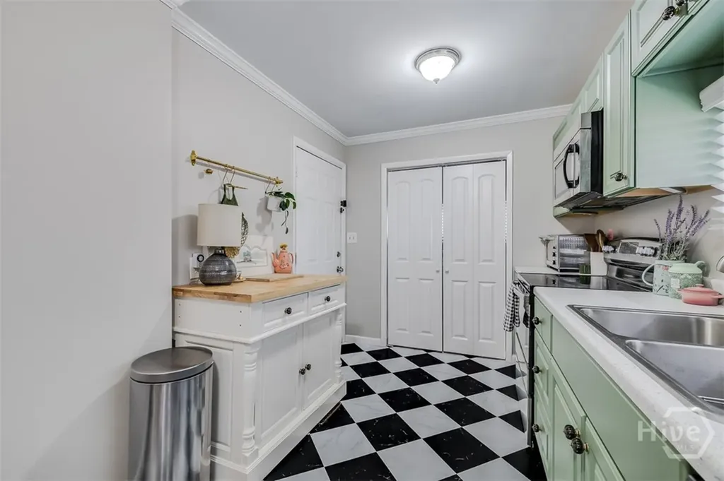 1924 Utah Street Savannah GA 31404