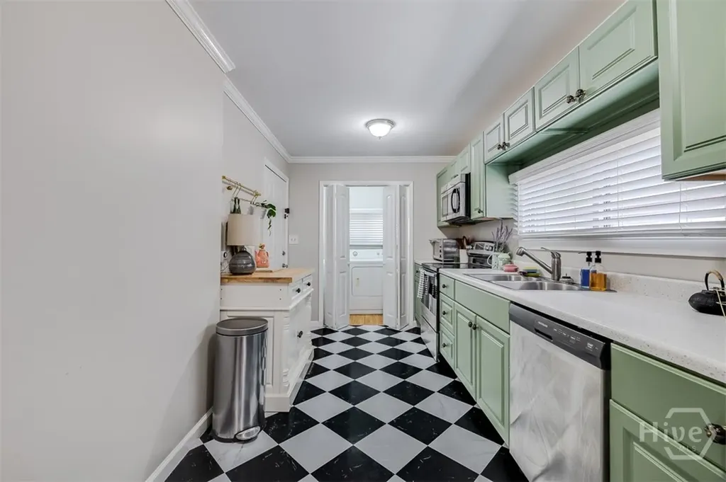 1924 Utah Street Savannah GA 31404
