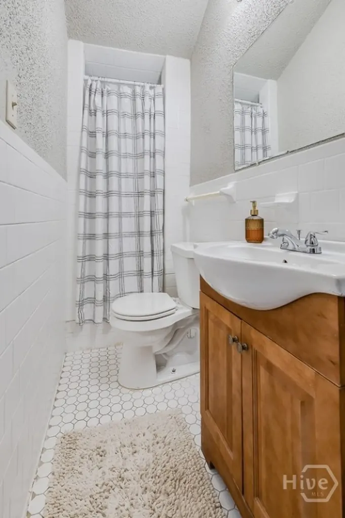 1924 Utah Street Savannah GA 31404