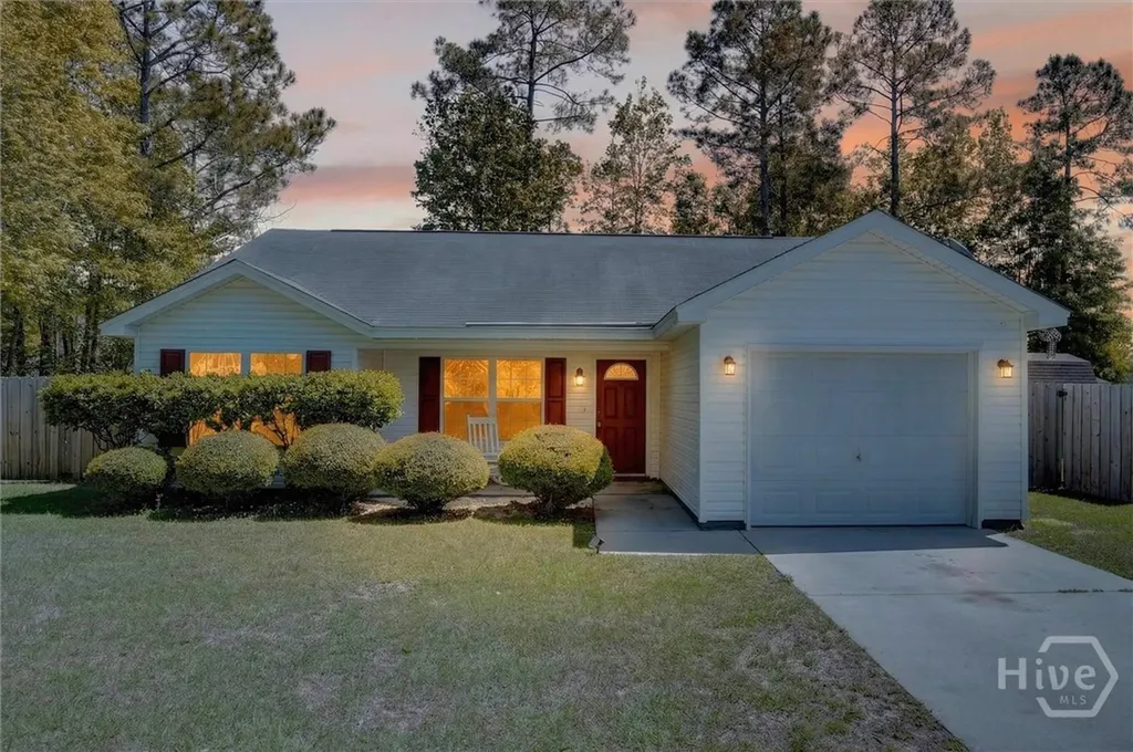102 Sand Pine Court Springfield GA 31329