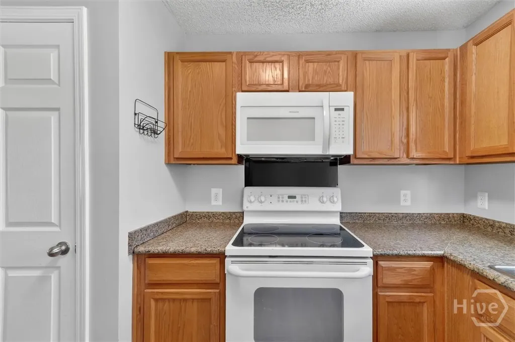 102 Sand Pine Court Springfield GA 31329