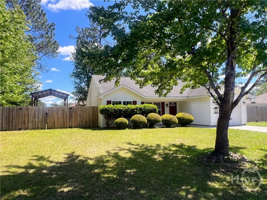 102 Sand Pine Court Springfield GA 31329
