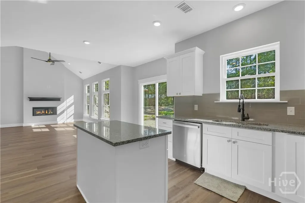 65 Plantation Road Midway GA 31320