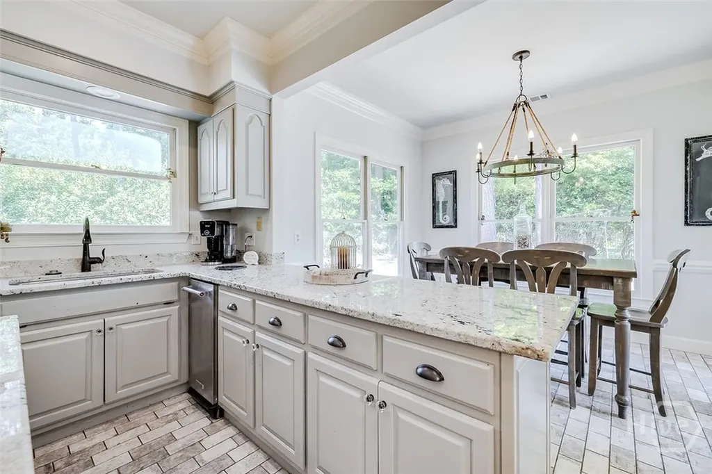 2 Thibault Lane Savannah GA 31411