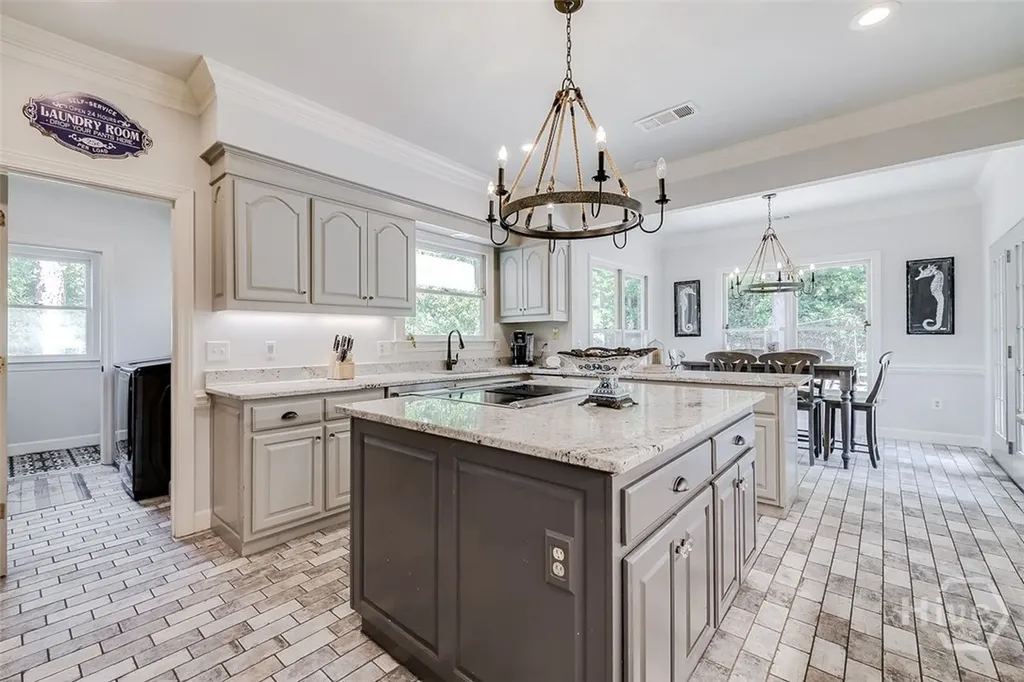 2 Thibault Lane Savannah GA 31411