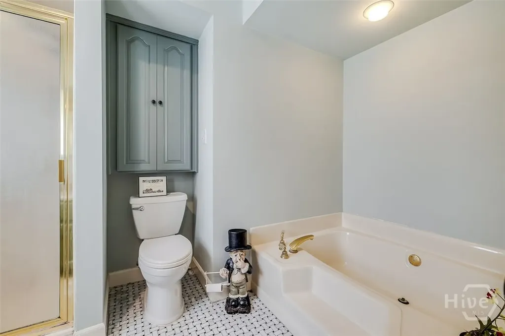 2 Thibault Lane Savannah GA 31411