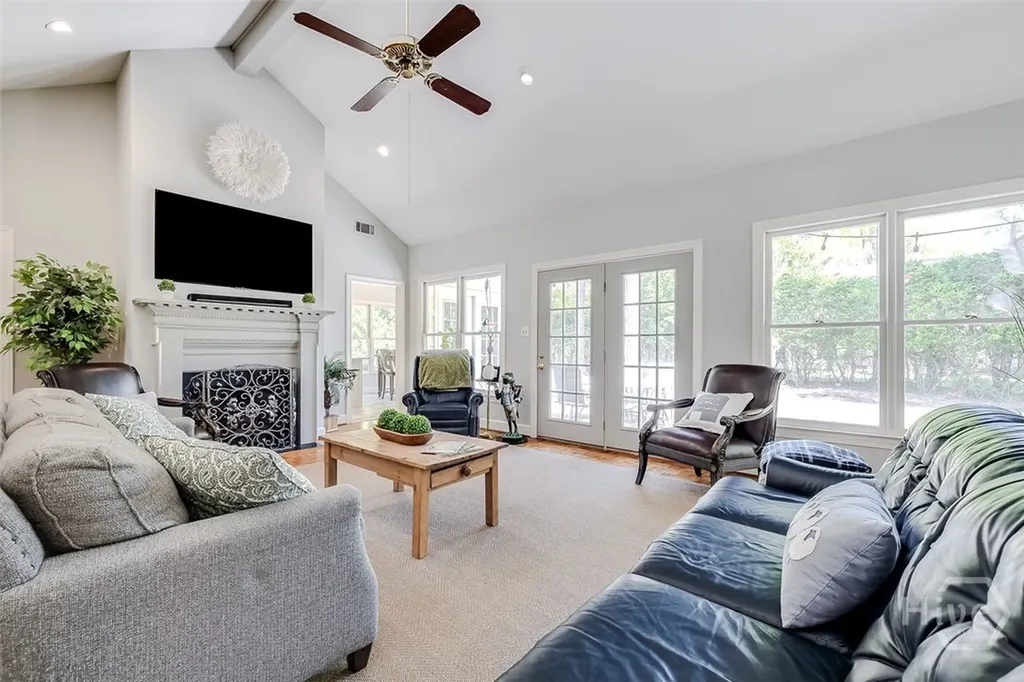 2 Thibault Lane Savannah GA 31411