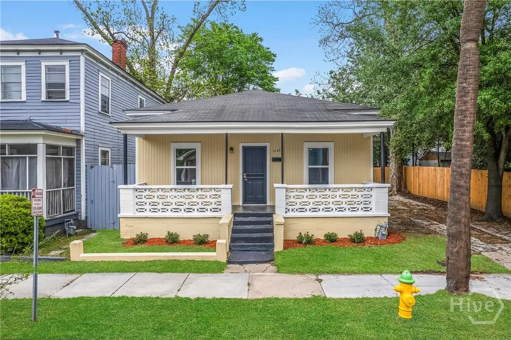 1126 E Waldburg Street Savannah GA 31401