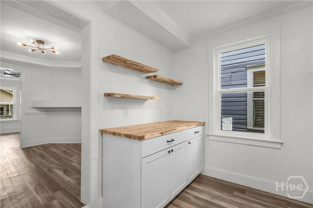 1126 E Waldburg Street Savannah GA 31401