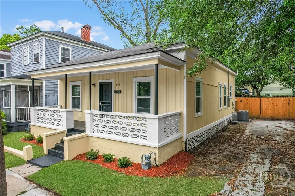 1126 E Waldburg Street Savannah GA 31401