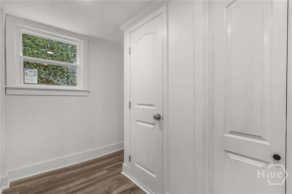 1126 E Waldburg Street Savannah GA 31401