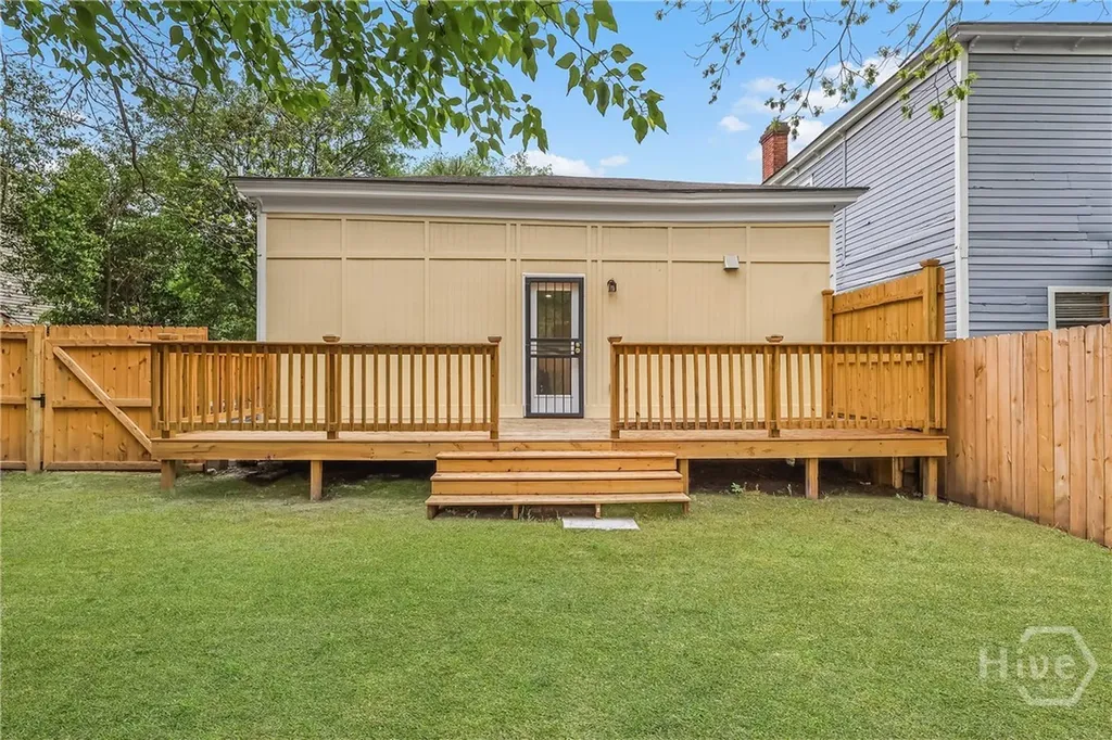 1126 E Waldburg Street Savannah GA 31401