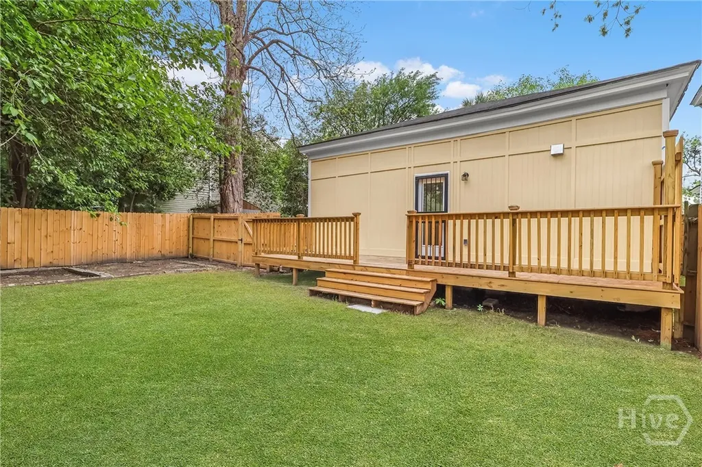 1126 E Waldburg Street Savannah GA 31401