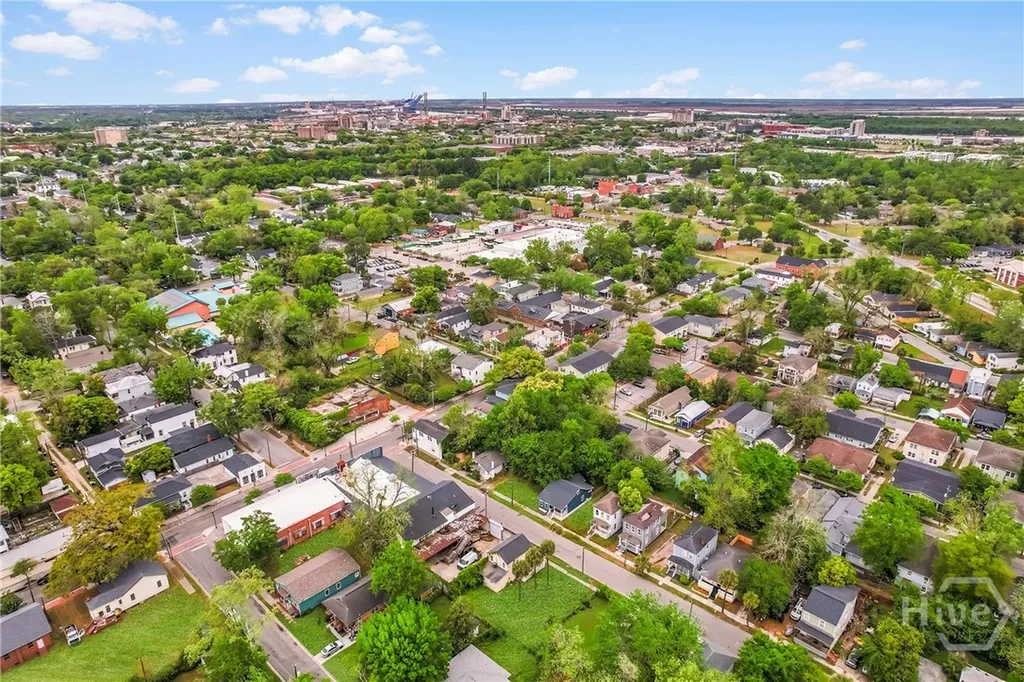 1126 E Waldburg Street Savannah GA 31401