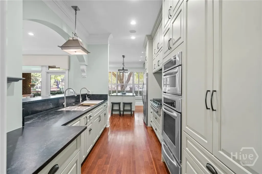 12 Paddington Circle Savannah GA 31410