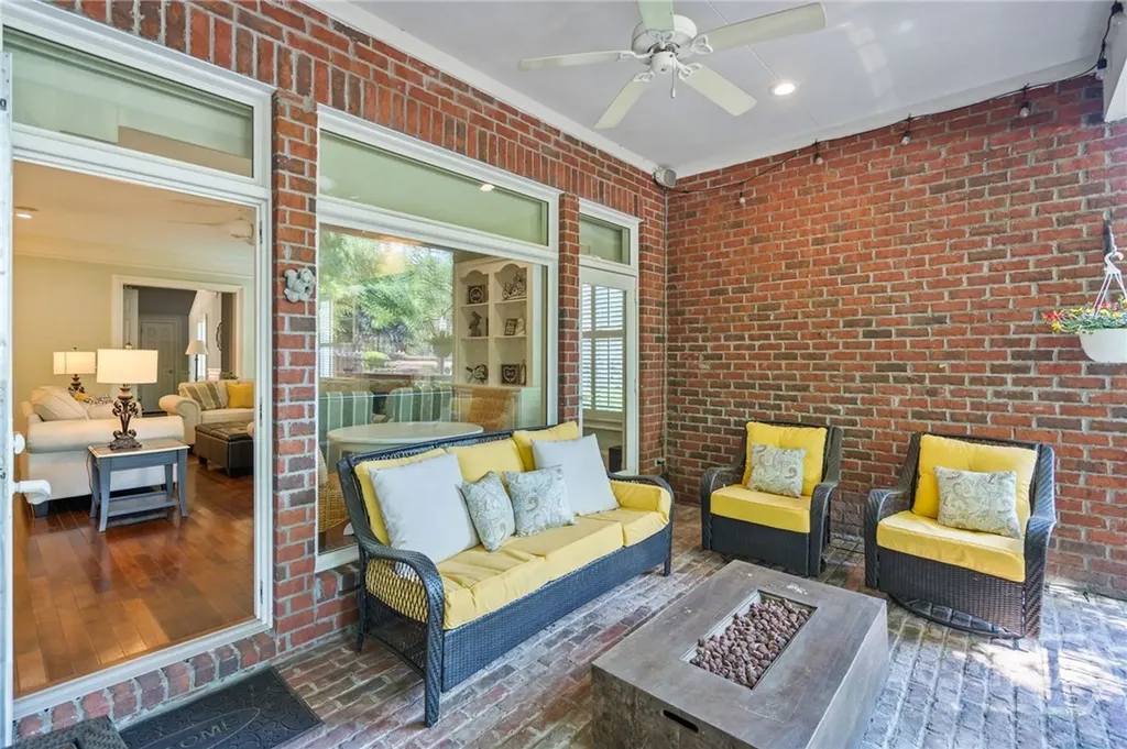 12 Paddington Circle Savannah GA 31410