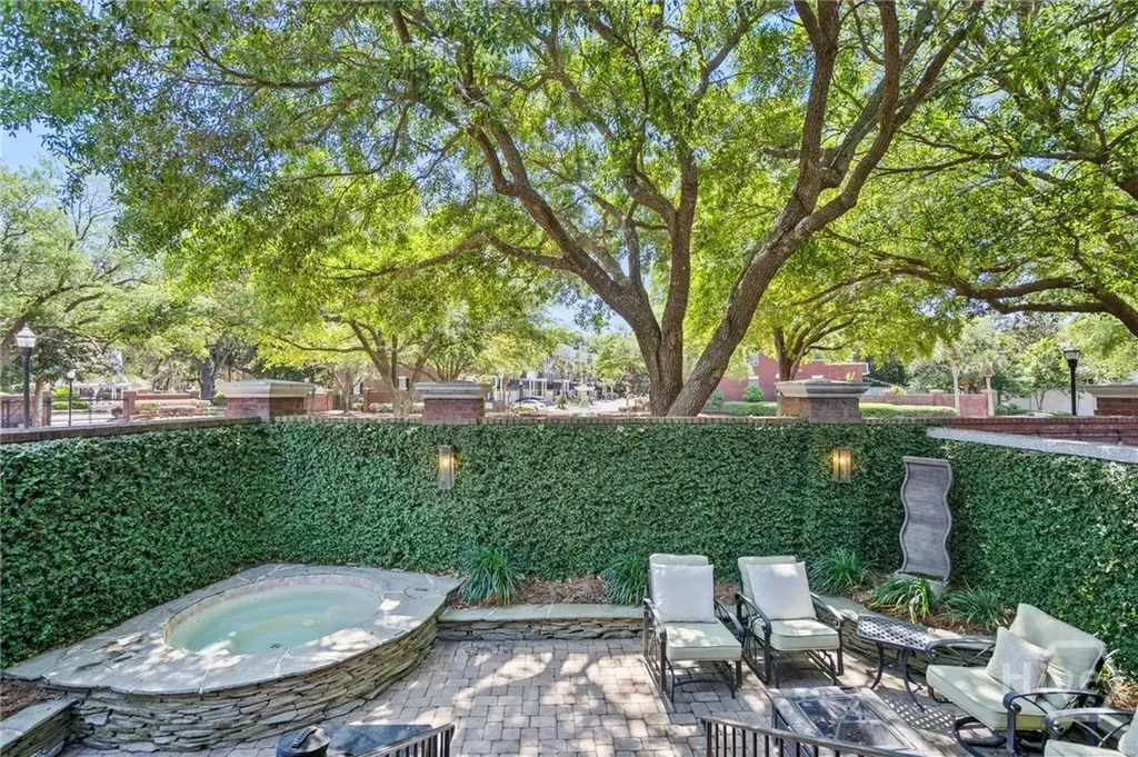 12 Paddington Circle Savannah GA 31410