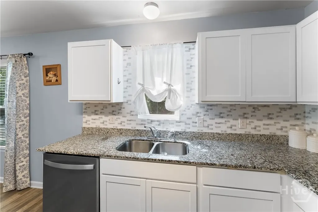 297 Sunrise Circle Midway GA 31320
