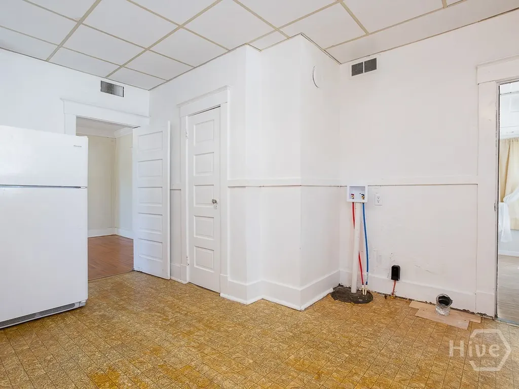 1301 E 38th Street Savannah GA 31404