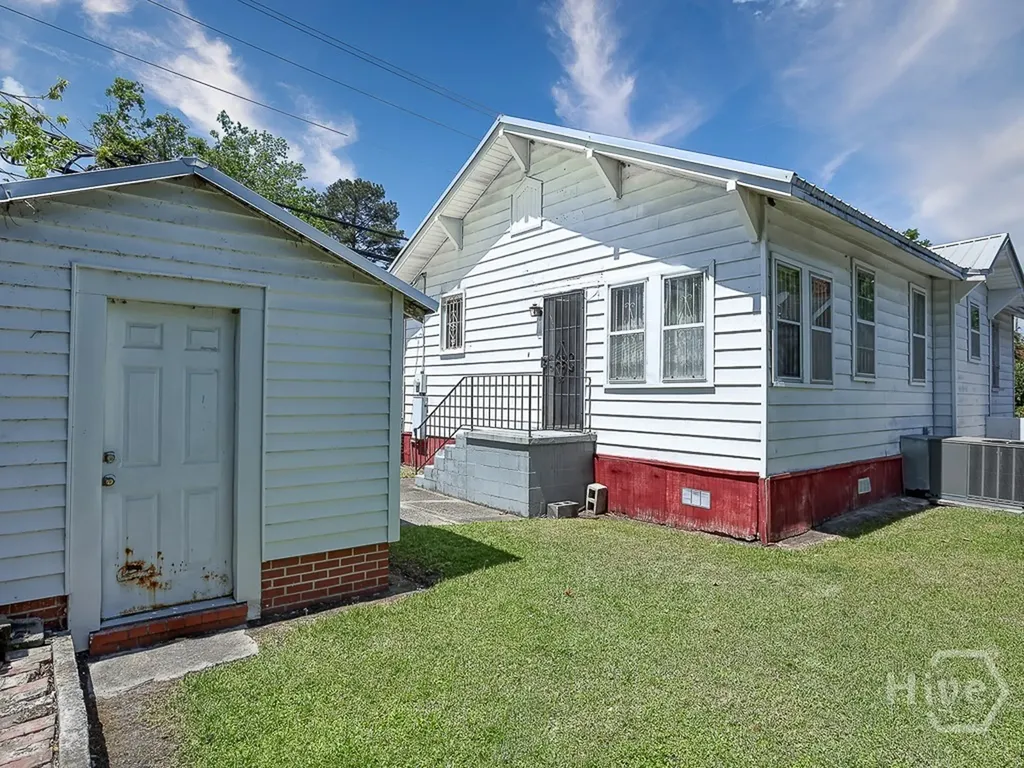 1301 E 38th Street Savannah GA 31404