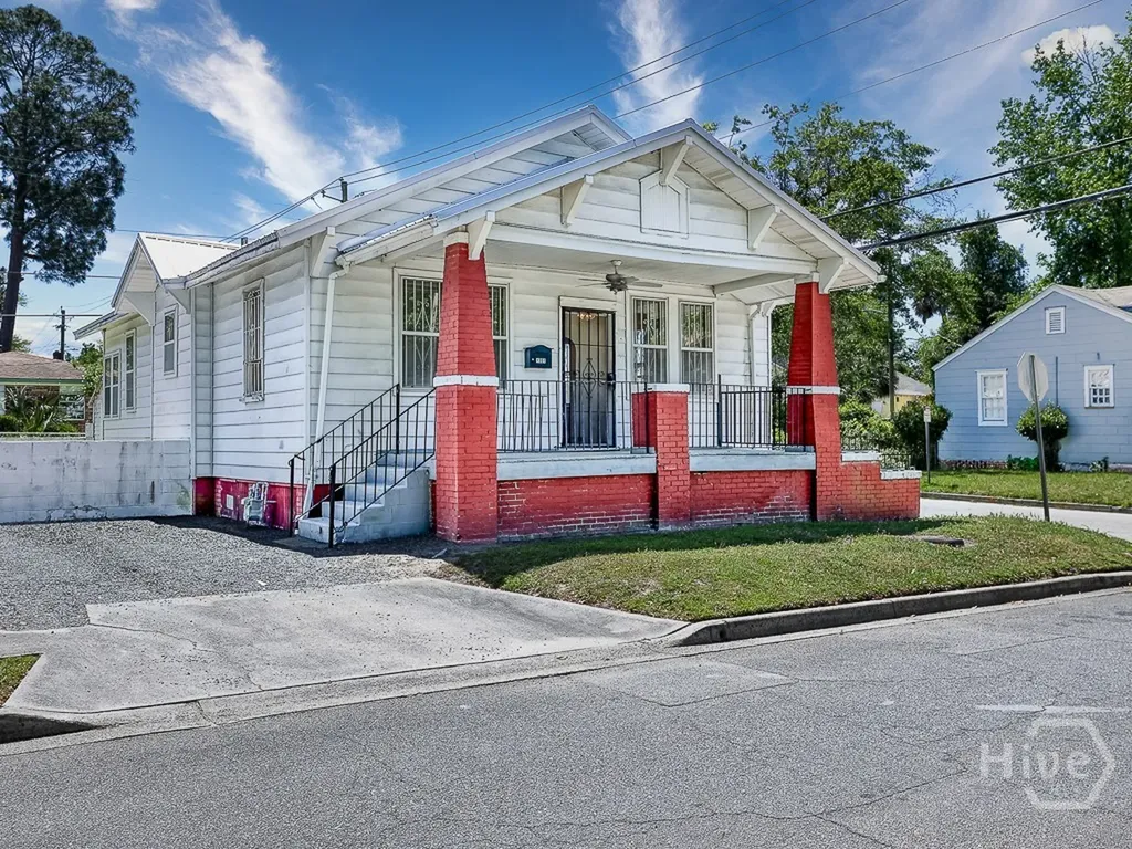 1301 E 38th Street Savannah GA 31404