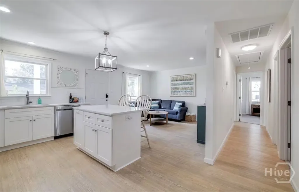 4 Ossabaw Road Savannah GA 31410