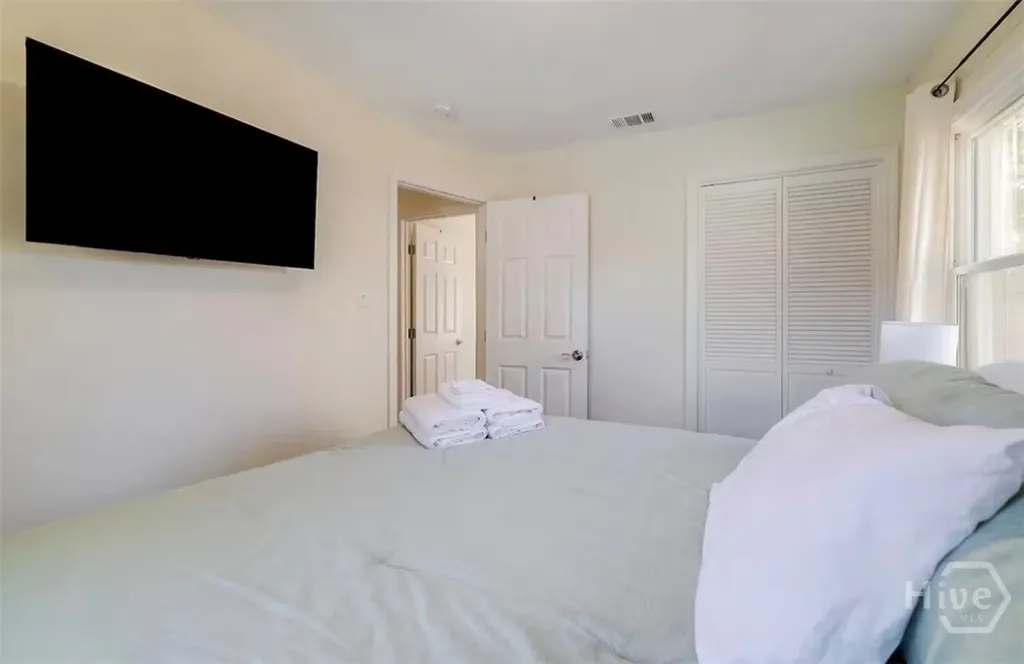 4 Ossabaw Road Savannah GA 31410