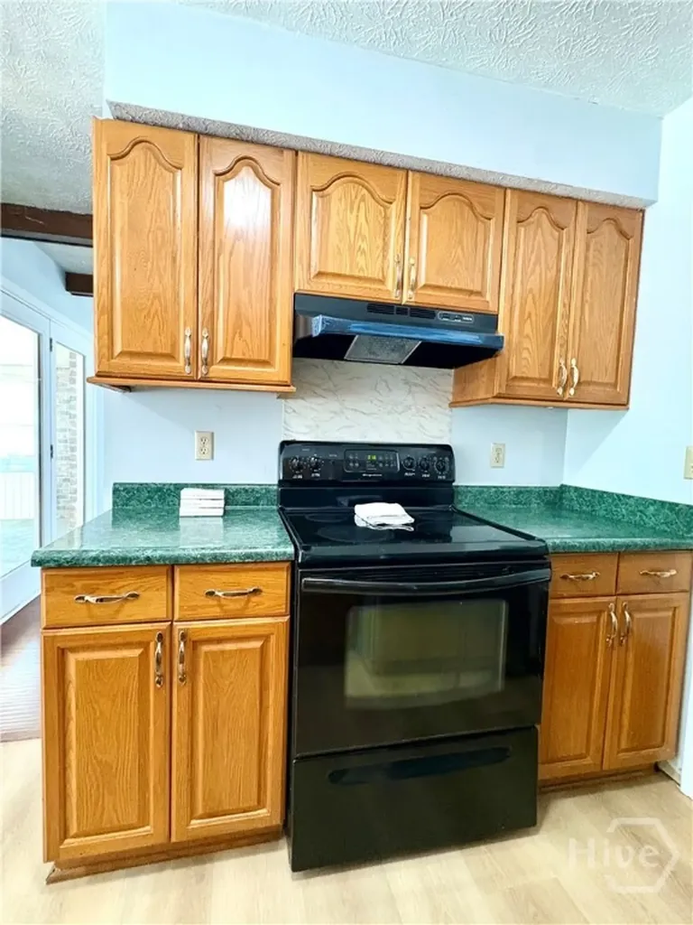 208 Westminister Road Savannah GA 31419