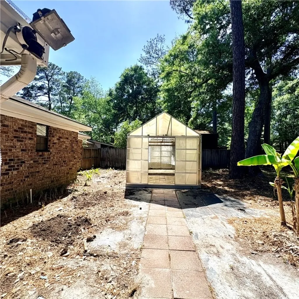 208 Westminister Road Savannah GA 31419
