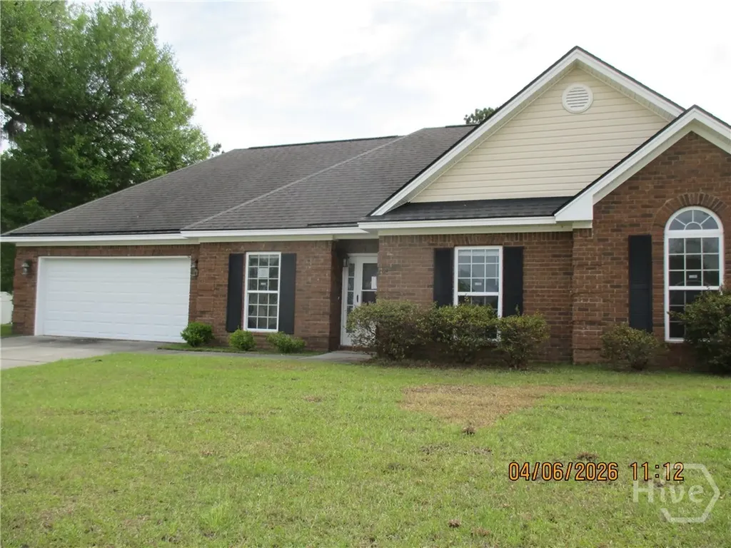 1109 Sara Lane Hinesville GA 31313