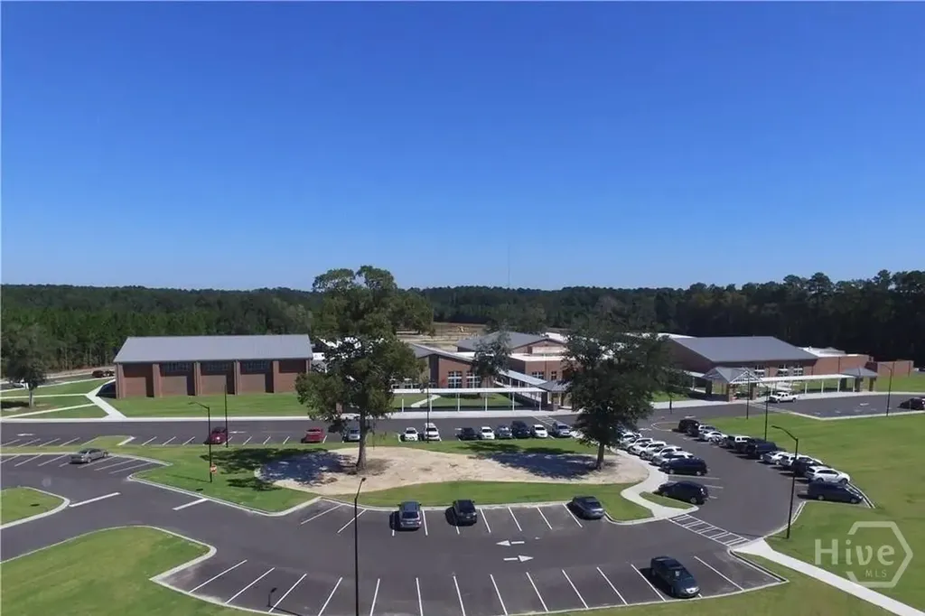 60 Mccrady Drive Richmond Hill GA 31324