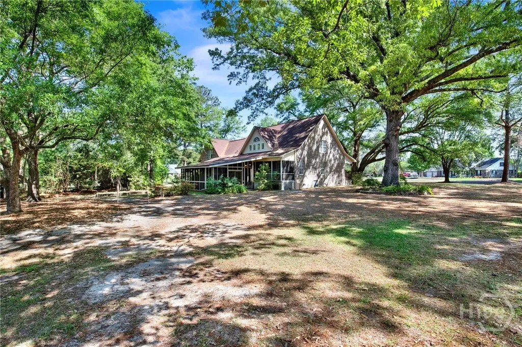 203 Old Rail Road Bloomingdale GA 31302