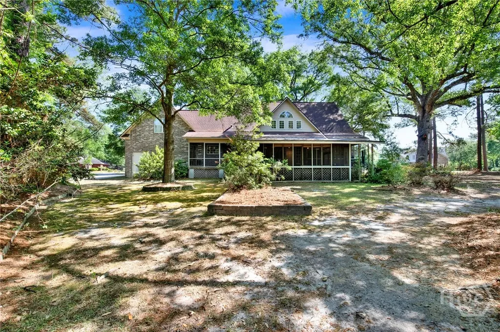 203 Old Rail Road Bloomingdale GA 31302