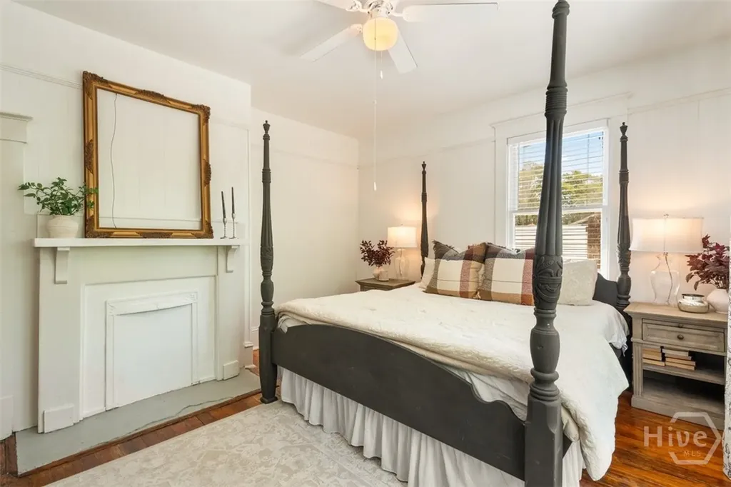 858 E 35th Street Savannah GA 31401